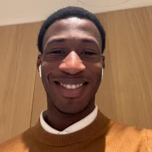 Votre baby sitter tant attendu 