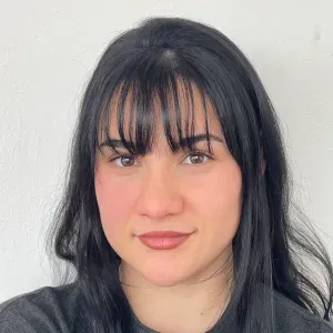 Je suis une nounou avec de l'expérience en Suisse.