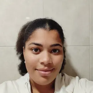 Babysitter com carinho, responsabilidade e experiência 💕