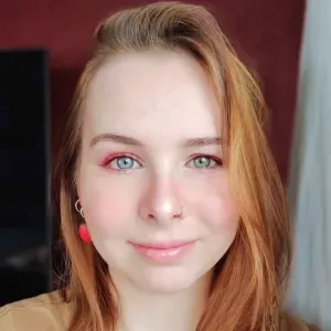 Baby-sitter diplômée et expérimentée 34