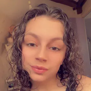 Baby-sitter temps complet cdi 