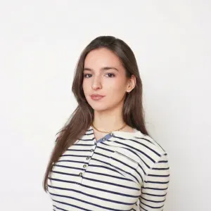 Étudiante disponible pour baby-sitting à Quimper 