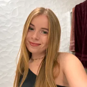 Baby-sitter expérimentée à Malville