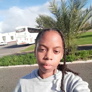 Empregado de limpeza responsável em Armação de pêra.