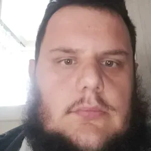 Homme de ménage Issoudun 29 ans 