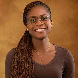 Baby-sitter expérimentée à Paris