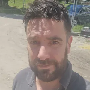 Personne polyvalente je suis prêt à aider