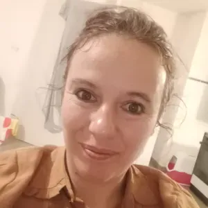 Dame de ménage,aide à la personne, restauration,