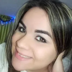 ¿BUSCAS UNA NIÑERA DE CONFIANZA EN LAS MARINAS? 👶🌟