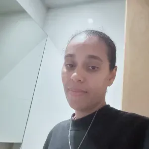 Babysitter responsável e amorosa 