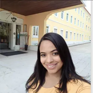 Cuidadora de idoso, auxiliar de ação médica, auxiliar de ger