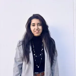 Baby-sitter disponible le week-end