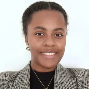 je recherche une baby-sitter