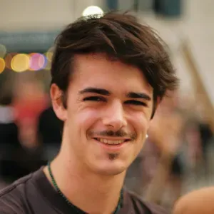 Baby-sitter bilingue anglais / français