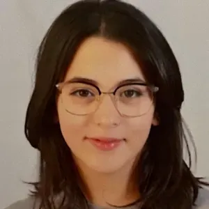 Étudiante disponible 3 semaines sur 4 pour baby-sitting