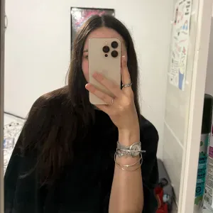 Jeune baby-sitter motivée : Houilles, Neuilly sur Seine etc