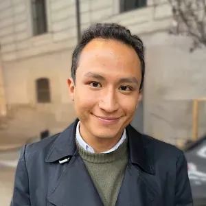 Pet-sitter et promeneur de chiens expérimenté à Lyon