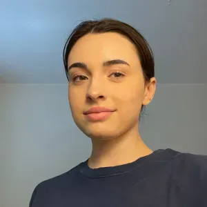 Baby-sitter étudiante à  Paris