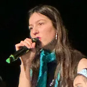 Étudiante en animateur de jeune enfants (16ans)