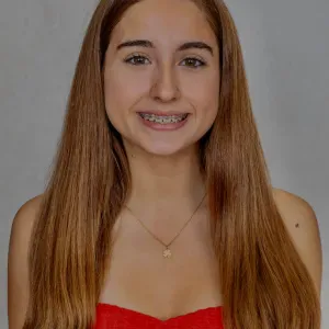 Lara Leal – Babysitter Confiável e Carinhosa em Cascais