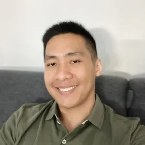 Responsible household keeper in Paris.