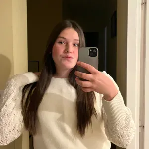 Baby-sitter expérimentée à bordeaux 