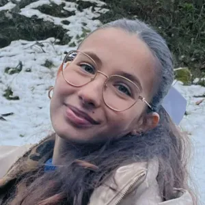 Babysitter douce, responsable et attentionnée à Lausanne