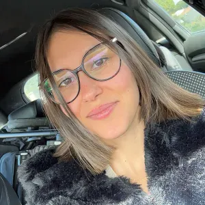 Femme de ménage sur le Bassin de Thau 