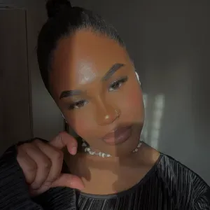 Baby-sitter expérimentée a Épinay-sur-Seine 