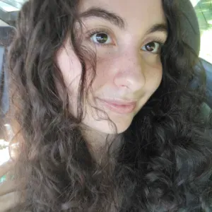 Tutrice étudiante et très pédagogue