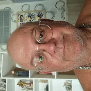 Je suis Pet-sitter à Lavaré,72390.