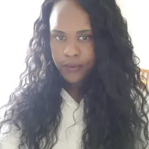 Recherche baby-sitter bilingue 