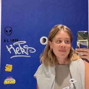 Virginia, 23, per sitting a Firenze 