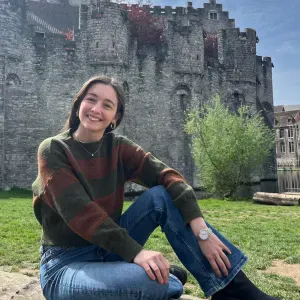 Graduada en Pedagogía. Cuidadora de niños en Navarra.