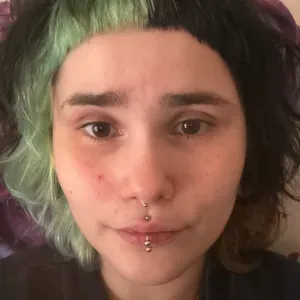 Addetta alle pulizie su Pavia 