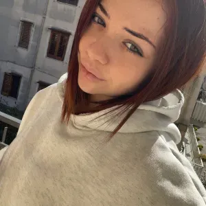 Babysitter esperta nella provincia di Salerno 