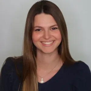 Niñera en Banyoles. Con ganas de cuidar, jugar y ayudar!