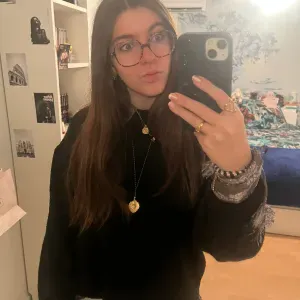 Jeune baby-sitter au centre de Lentilly