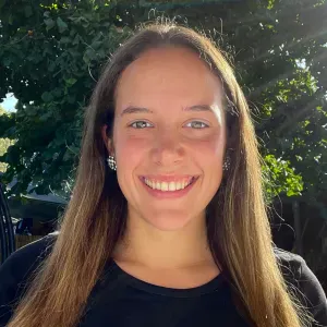 Qualifizierte Lehrerin bietet Hausaufgaben- und Nachhilfe