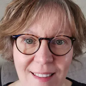 🌸 Présence & Compagnie à Domicile 🌸