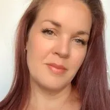 Ma fille cherche sa nounou pour la garder a mon domicile