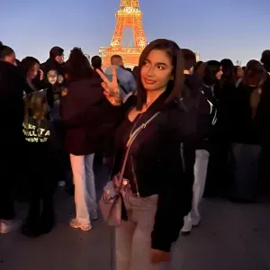 Baby Sitter de 17ans à Paris cool et responsable 