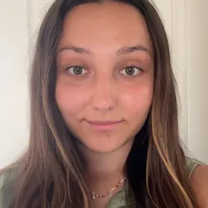 baby-sitter expérimentée à Cagnes sur Mer !