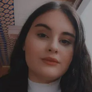 Disponível para babysitting em Penafiel.