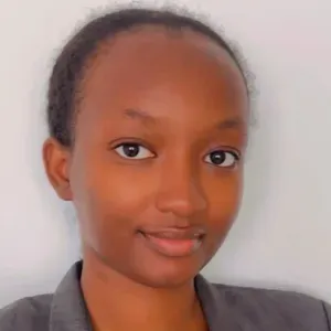 Baby-sitter expérimentée à Orsay