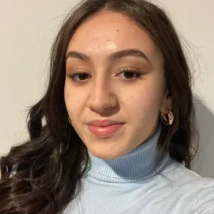 Baby-sitter expérimentée à Béziers 