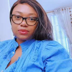 Baby-sitter expérimenté a saint maur des fossés 