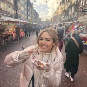 Apoyo escolar o profesora de lengua francés inglés  árabe 