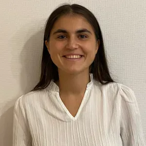 Étudiante qui propose des cours particuliers 