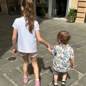 Cerco babysitter auto munita